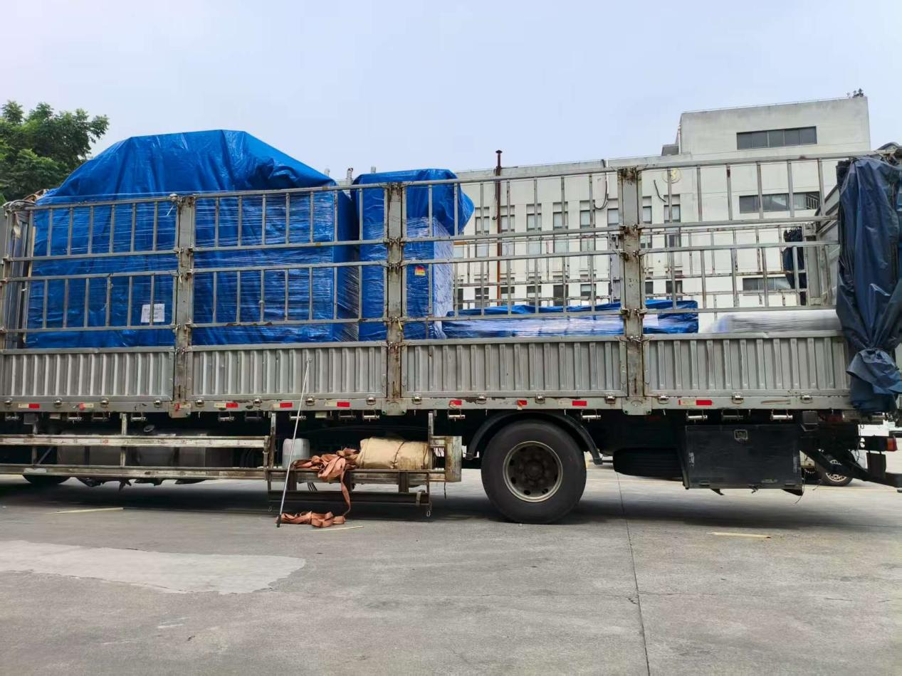 أوامر تستمر في الوصول: معدات EI-150180DV يتم شحنها مرة أخرى إلى حديقة لوجستية كبيرة